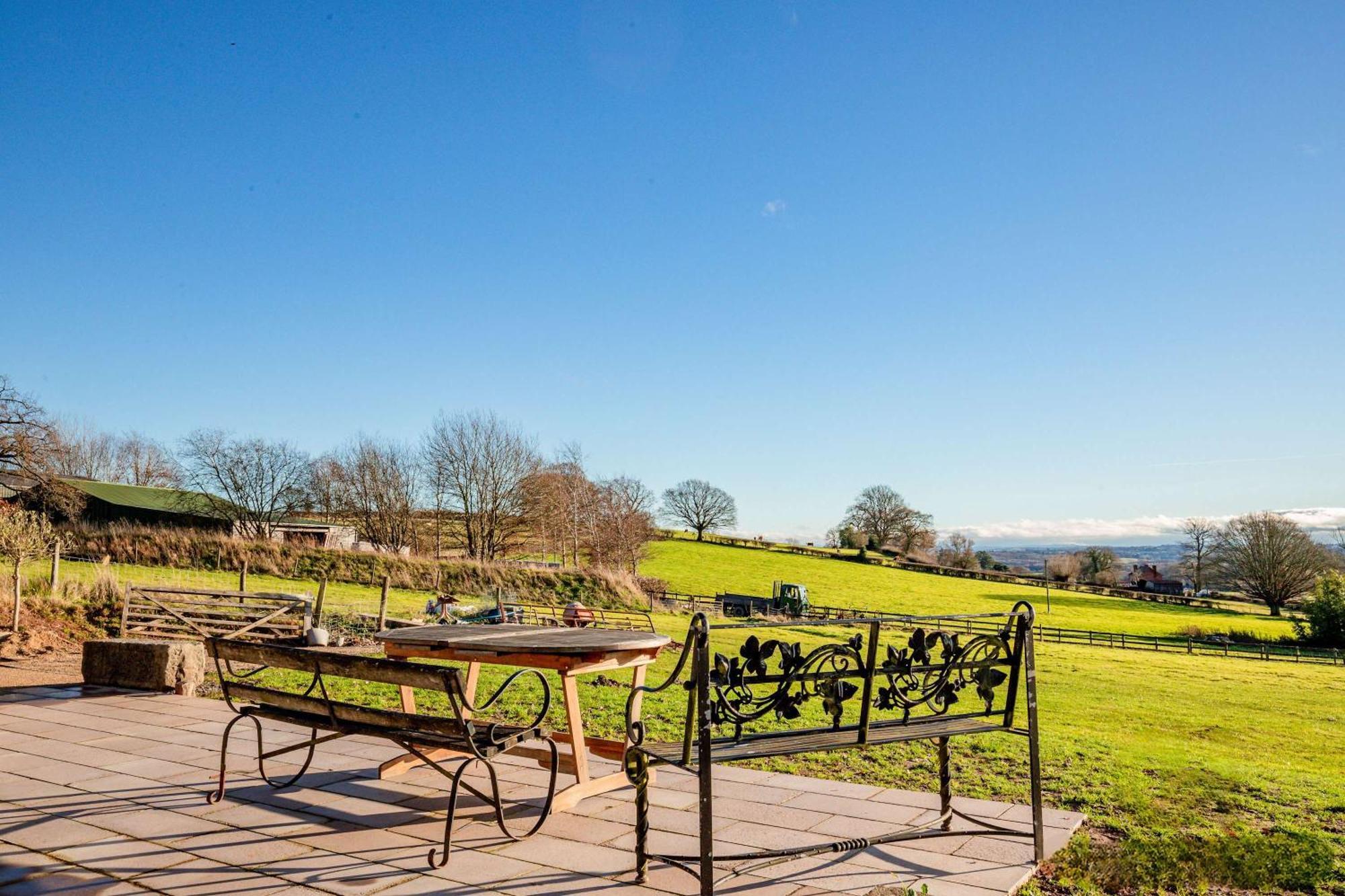 Host & Stay - Upperley Barn 布罗姆亚德 外观 照片